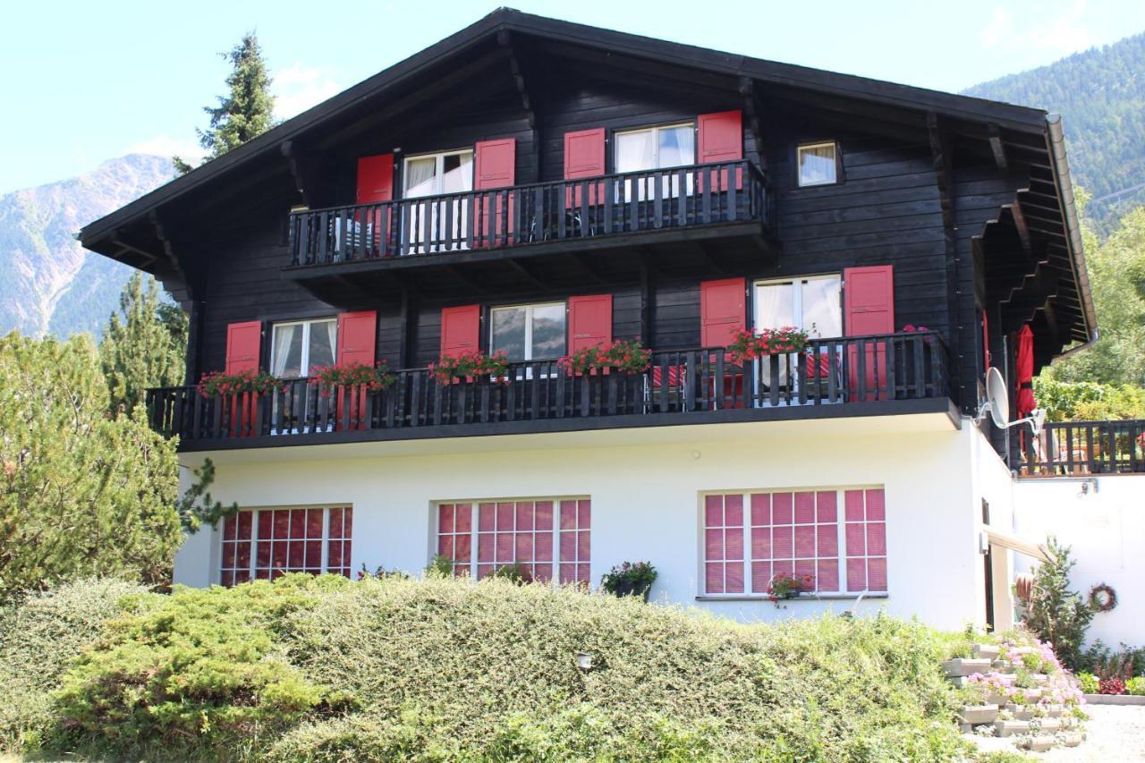 Chalet Esher Surrey Ried-Brig エクステリア 写真