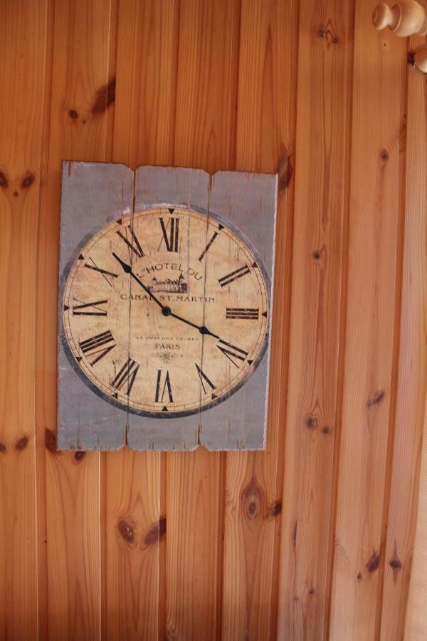 Chalet Esher Surrey Ried-Brig エクステリア 写真